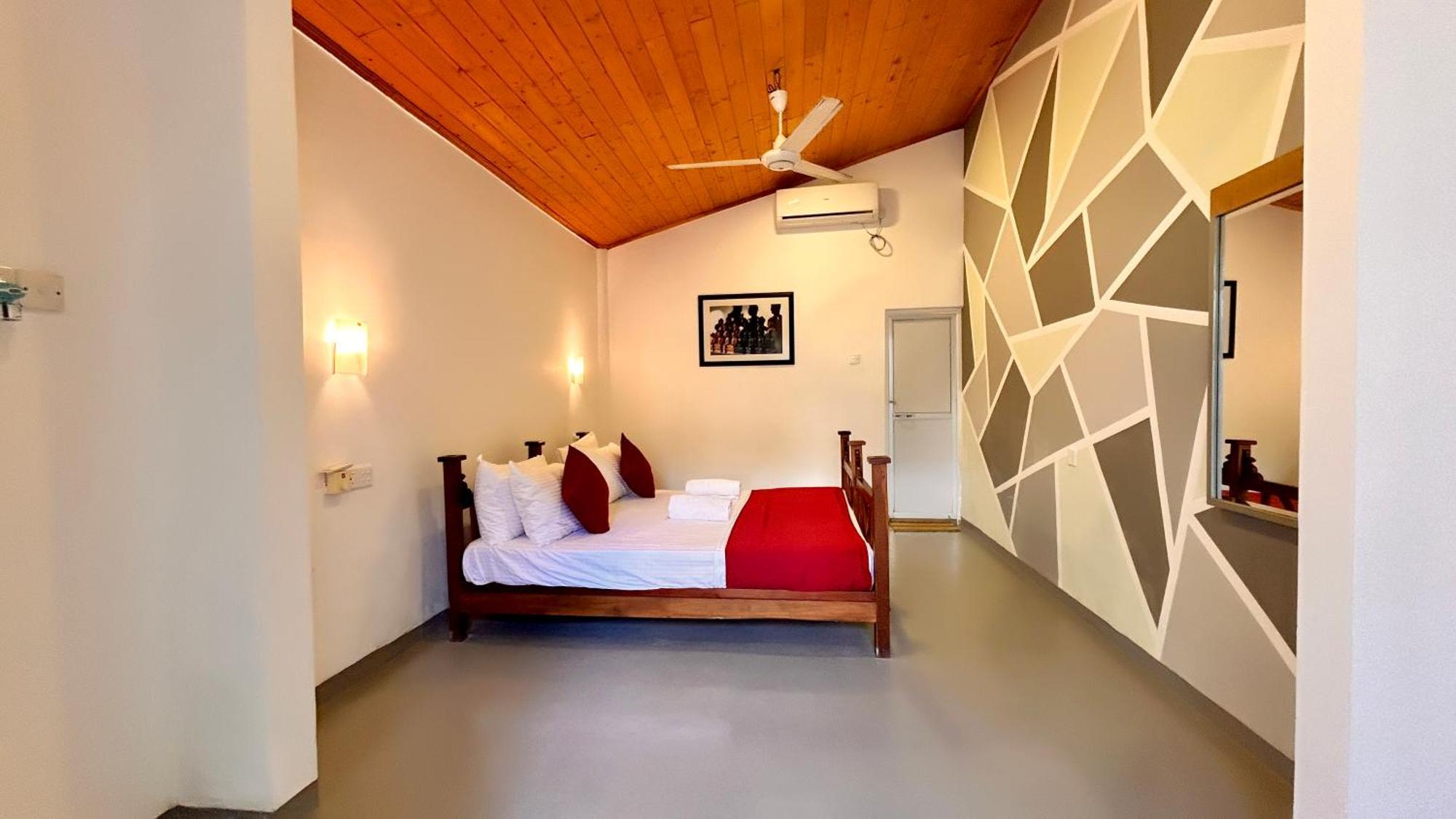 Canberra Holidays - Mirissa Exterior photo